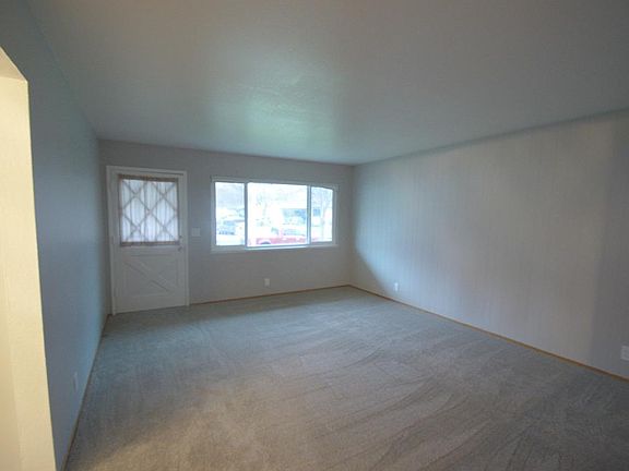 2nd image of 361 Park Hill Dr