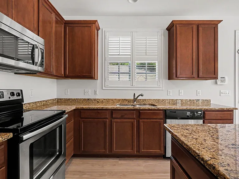 11245 Cedar Walk Ln — Photo 9