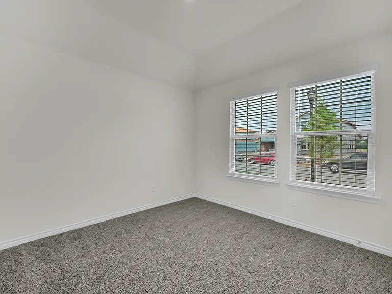 2044 Hearn Dr — Photo 23