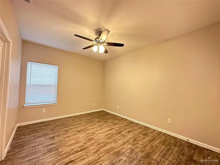 1220 Yankton St #2 — Photo 8