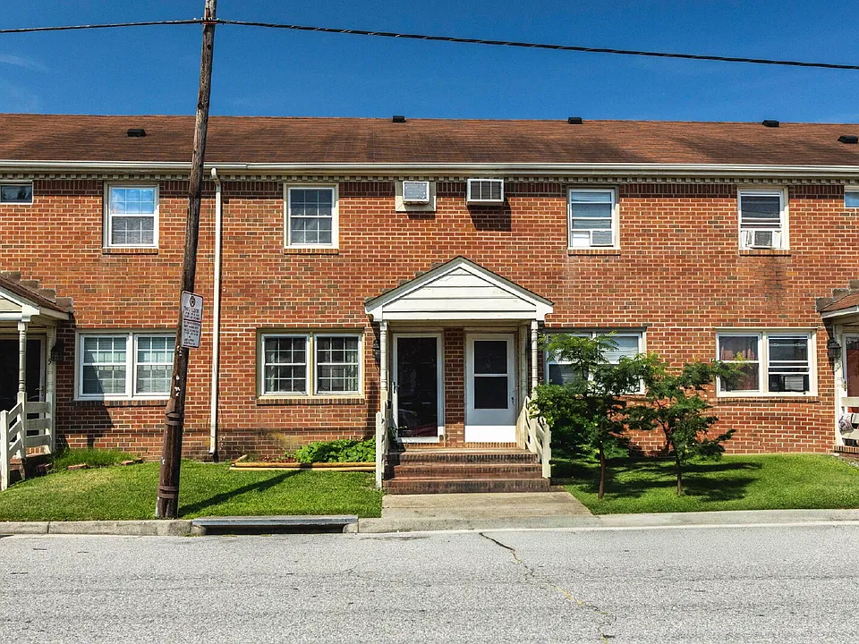 2222 Arctic Ave #4