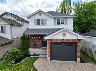 21 Dawn Ridge Dr, Kitchener, ON N2N3J7