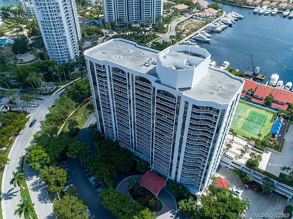 2nd image of 3640 Yacht Club Dr APT 402