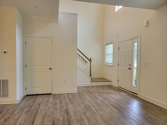 5th image of 642 Brentwood Dr