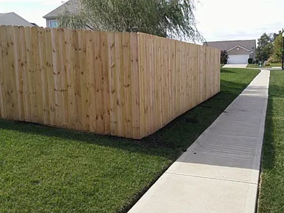 5th image of 5210 Montavia Ln