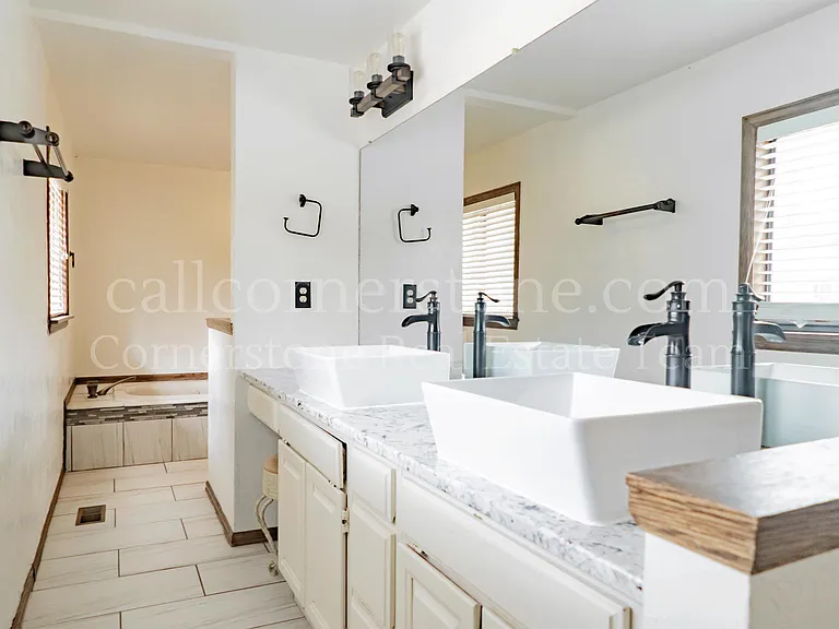 3427 Clubheights Dr — Photo 23