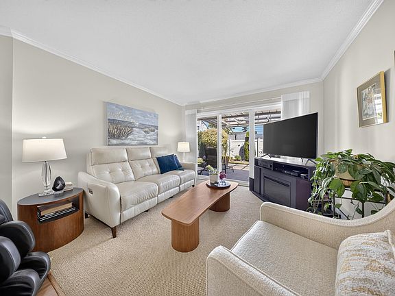 4th image of 9300 Hazel St #4