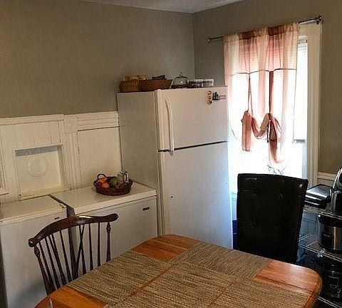 5th image of 271 Central Ave