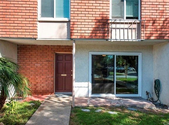 2nd image of 16667 Townhouse Dr