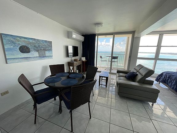 Ocean view from every corner