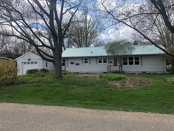 2nd image of 505 Park Pl