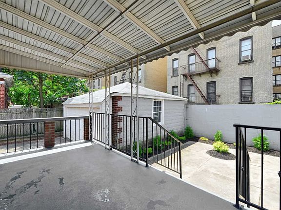 5th image of 900 E 21st St #900