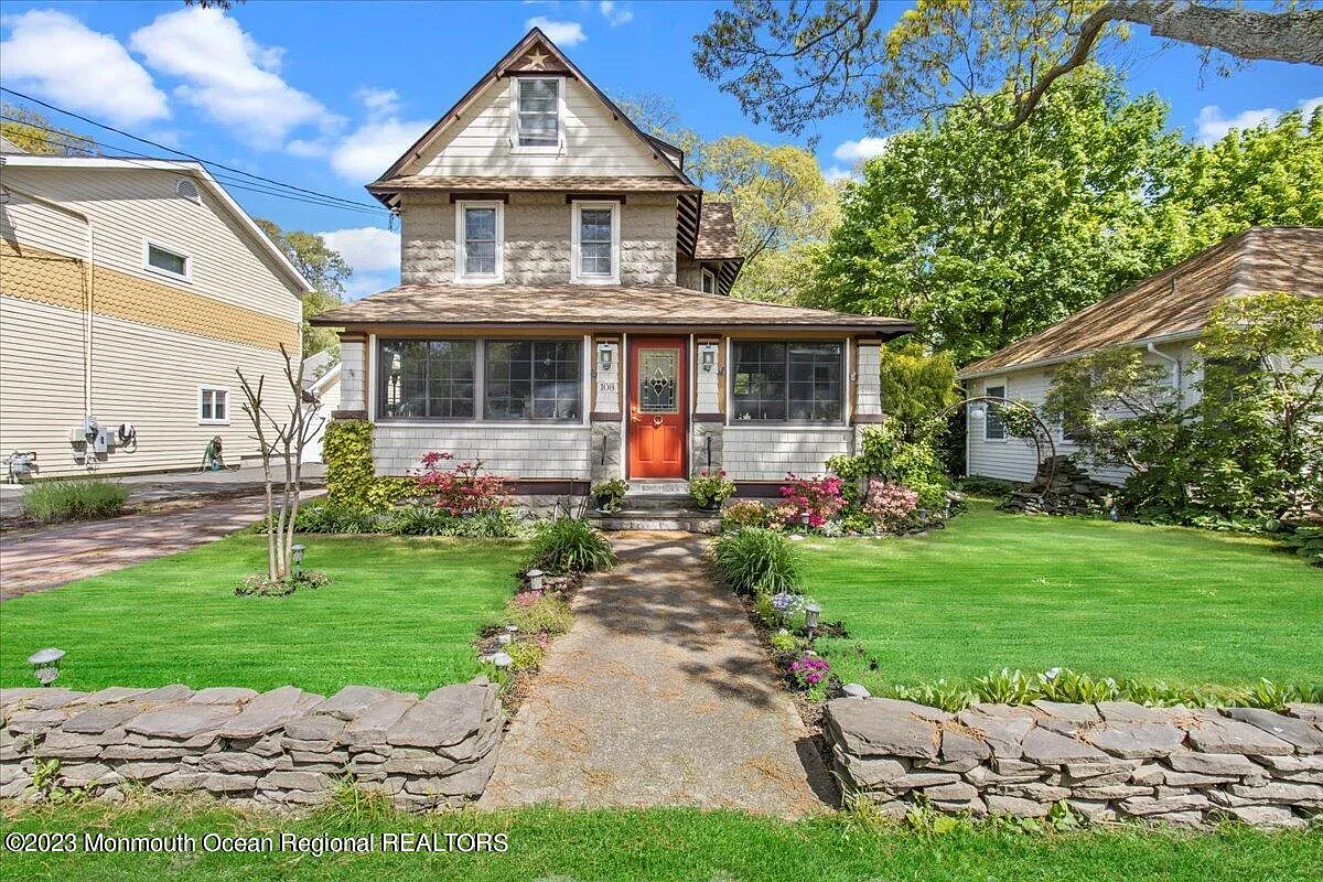 108 Cedar Avenue photo 1