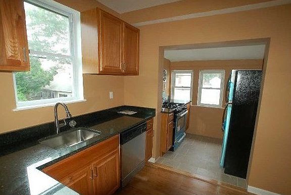 2nd image of 46 Lewis Ave