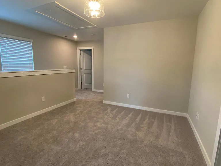 512 Main St — Photo 11