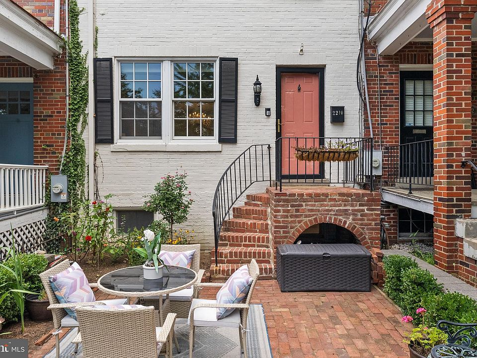 2210 38th St NW, Washington, DC 20007 | MLS #DCDC2200726