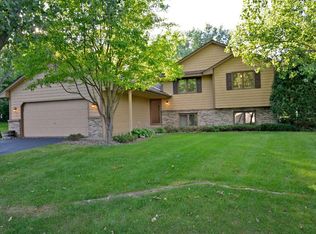 508 Wood Way, Burnsville, MN 55337