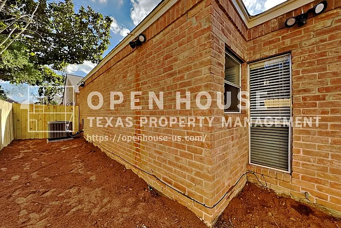 2127 Jamara Ln — Photo 18