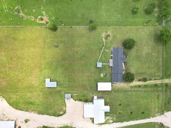 37038 Bell Rd, Waller, TX 77484