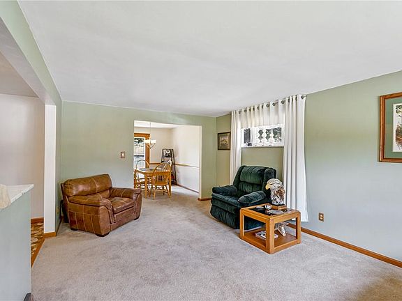 5th image of 248 Hillary Dr