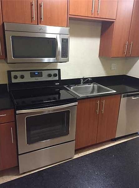 1st image of 1204 NE 5th Ter