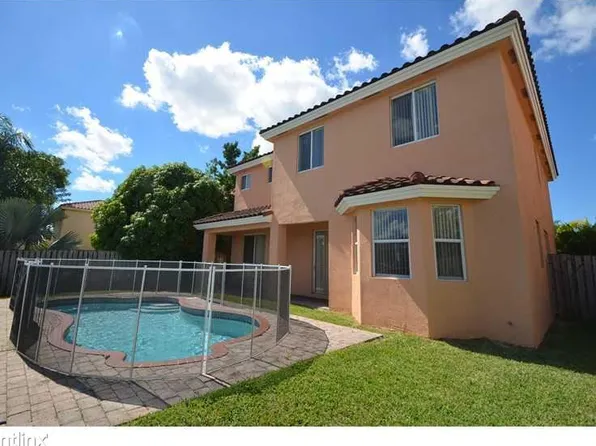 6621 SW 162nd Ct, Miami, FL 33193