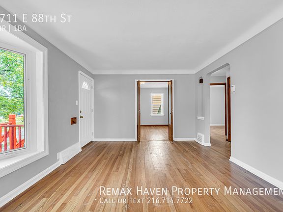 3rd image of 4711 E 88th St