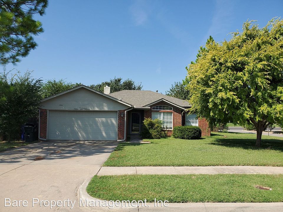 1st image of 1700 Hazelwood Dr