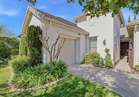 4th image of 1864 Grey Owl Cir