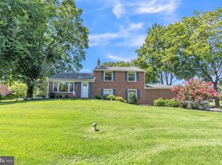 240 Canterbury Dr, Wallingford, PA 19086