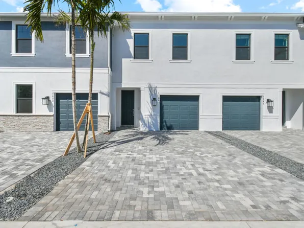 7648 SW Lucy Ln, Stuart, FL 34997