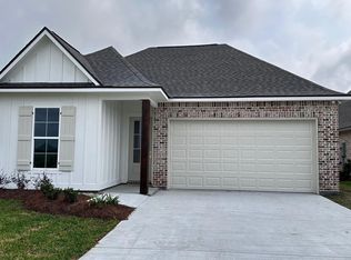 322 Arlington Dr, Thibodaux, LA 70301