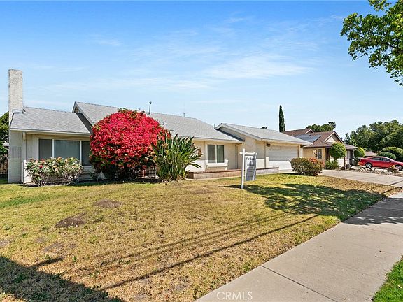 4th image of 366 Bohnert Ave