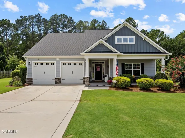 500 Goldenleaf Circle, Whispering Pines, NC 28327