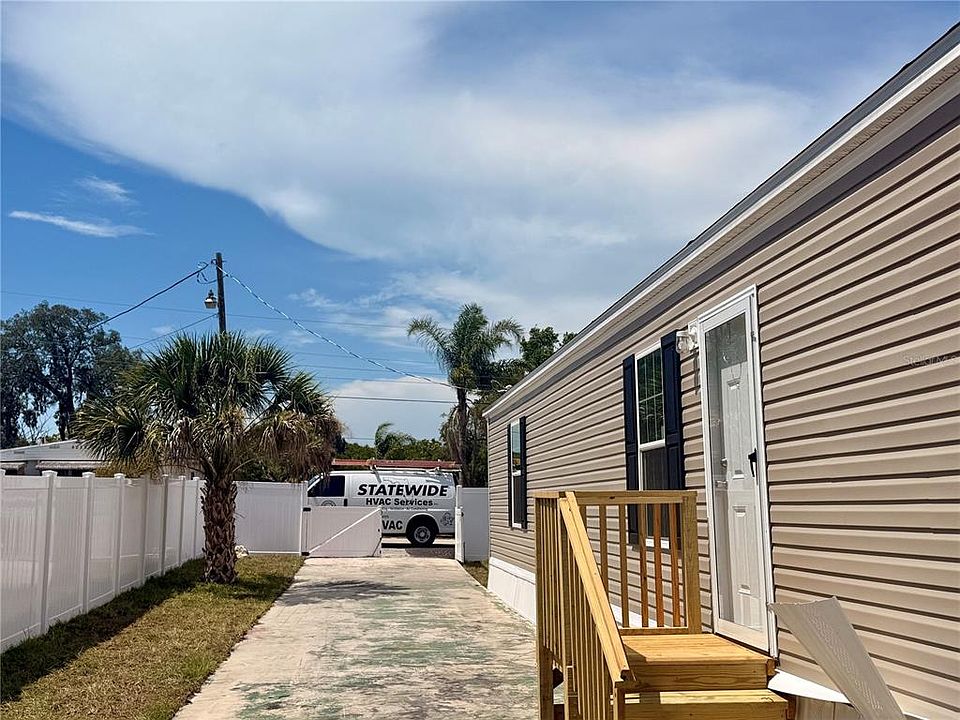 1st image of 9024 KOSIMO STREET