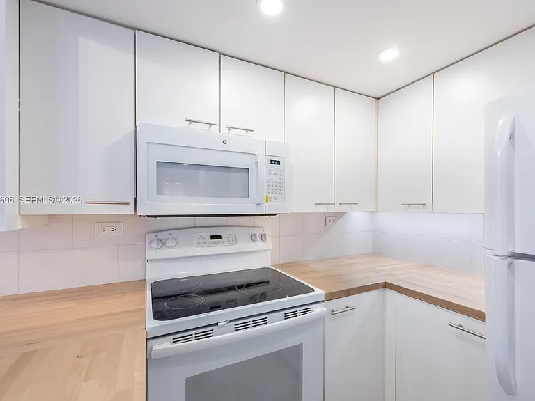 2801 Florida Ave #411 — Photo 17
