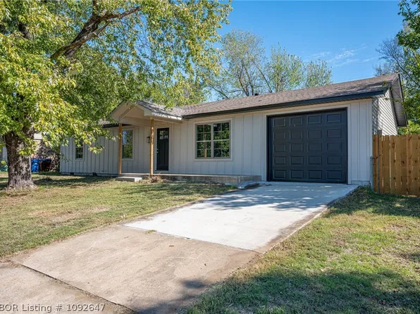 7901 Thayer Dr, Fort Smith, AR 72908