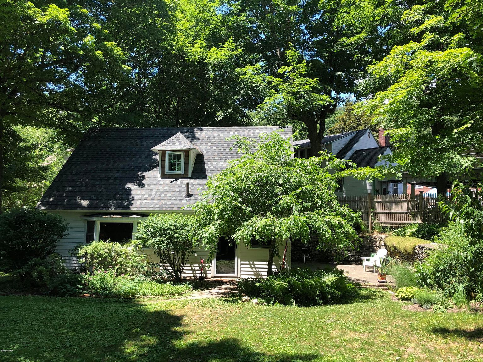 147 Maple Ave, Great Barrington, MA 01230 Zillow