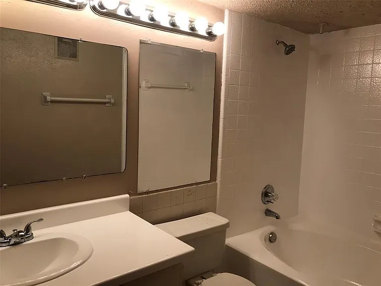 2826 S Bartell Dr #35 — Photo 10