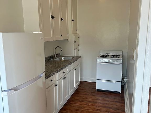 5th image of 1716 N Edgemont St #21