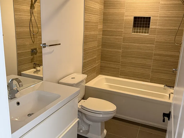 Second floor hall bath