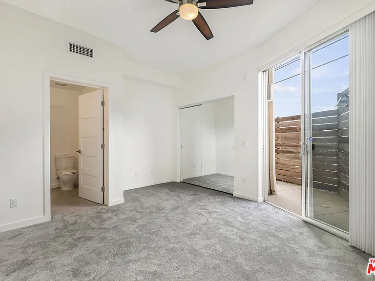 1045 Manzanita St — Photo 26