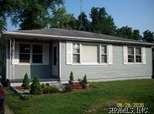 73 Wilshire Dr, Fairview Heights, IL 62208