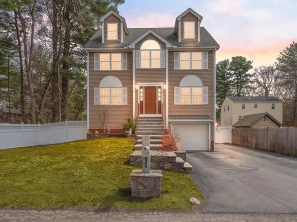 4 Doane St, Wilmington, MA 01887