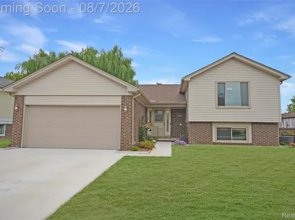2061 Michael Dr, Sterling Heights, MI 48310