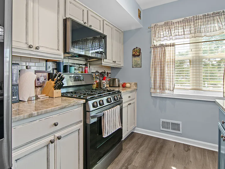 7825 Charlesmont Rd — Photo 6