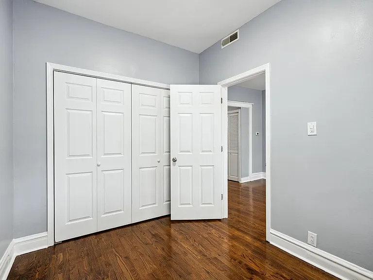 1341 N Ashland Ave — Photo 8