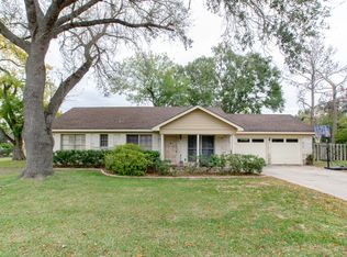 605 Perth St, Victoria, TX 77904