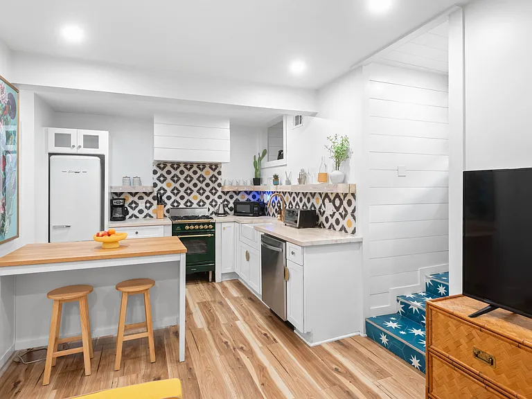 450 N Highland Ave NE #3 — Photo 8