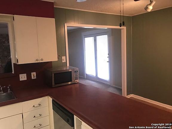 4th image of 411 Northvalley Dr